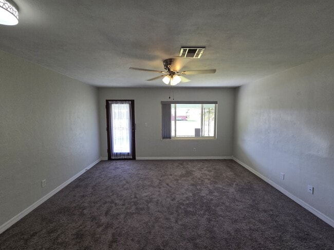 415 New York Ave in St. Cloud, FL - Building Photo - Building Photo