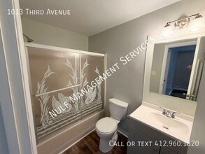 1013 3rd Ave in Coraopolis, PA - Building Photo - Building Photo