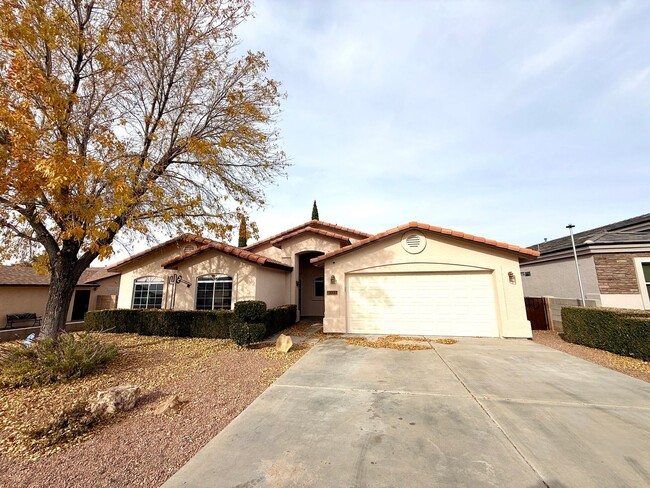 2737 Chambers Ave in Kingman, AZ - Building Photo - Building Photo