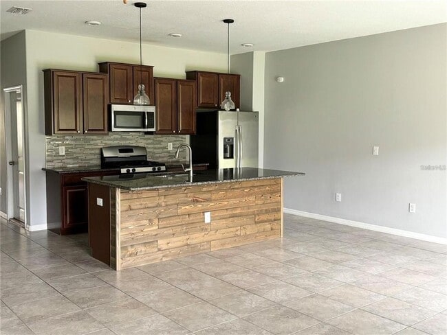 16958 Storyline Dr in Land O Lakes, FL - Building Photo - Building Photo