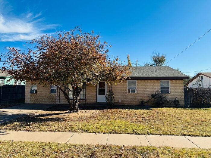 213 Ruth St in Clovis, NM - Building Photo