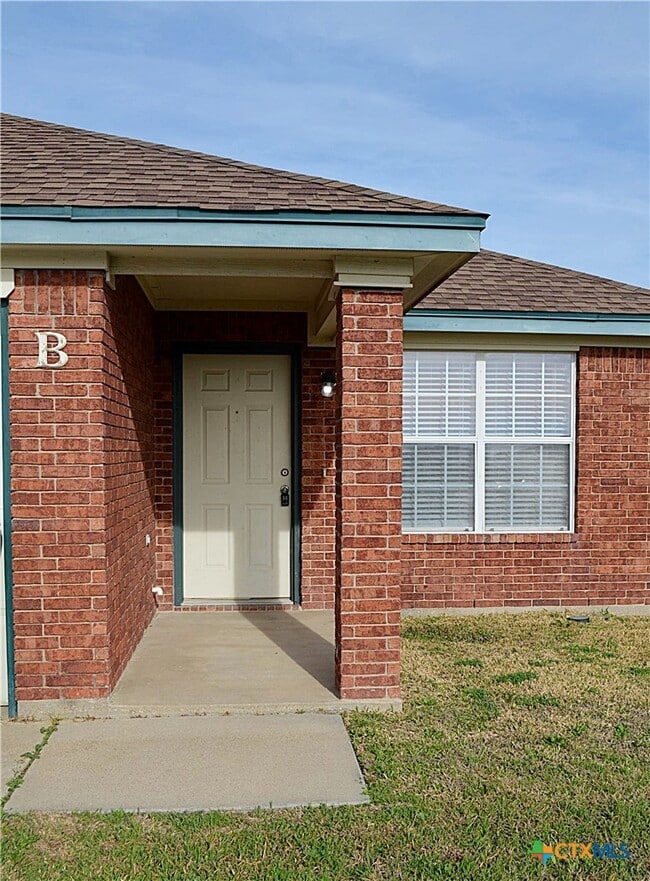 305 Bermuda St in Copperas Cove, TX - Building Photo - Building Photo