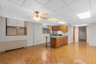 620 W Belmont Ave in Chicago, IL - Building Photo - Building Photo