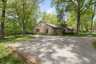 101 Graybridge Rd in St. Louis, MO - Building Photo - Building Photo