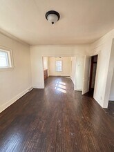 330 E Lake St in Toledo, OH - Building Photo - Building Photo