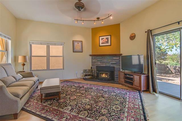 2854 Calle De Molina in Santa Fe, NM - Building Photo