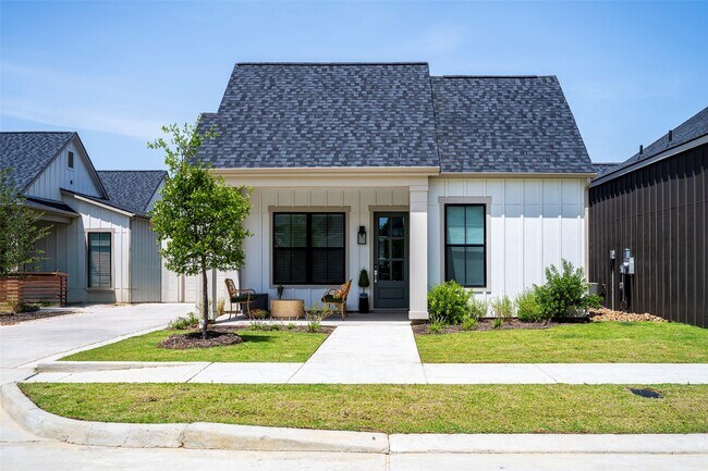 property at 14906 Summerland Hls Ln