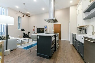 743 E 4th St in Boston, MA - Building Photo - Building Photo