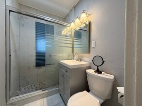 60 Ellerton Rd in Quincy, MA - Building Photo - Building Photo