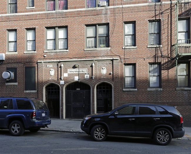 1070-1072 Elder Ave in Bronx, NY - Foto de edificio - Building Photo