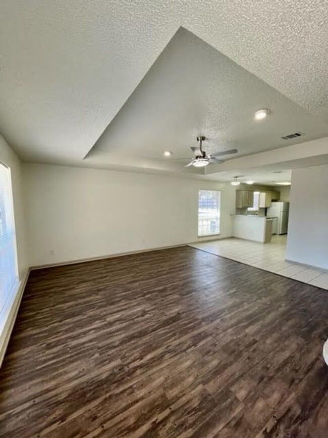 928 Briar Dr in Waco, TX - Building Photo - Building Photo