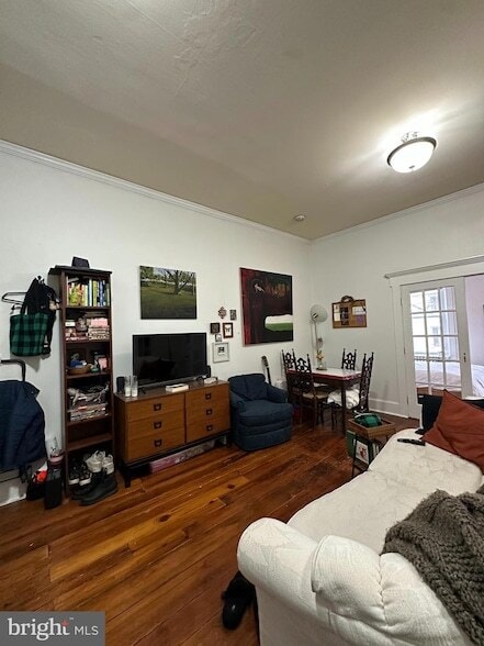 1324 Pine St, Unit 2F in Philadelphia, PA - Foto de edificio - Building Photo