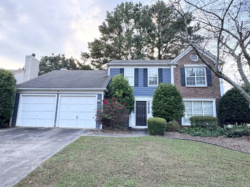 11865 Carriage Park Ln in Duluth, GA - Building Photo