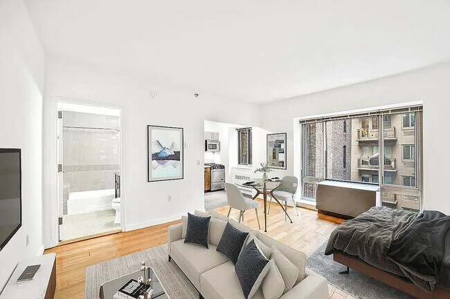 property at 30 W 18th St