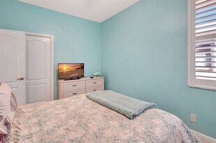 5794 Elizabeth Ann Way in Ft. Myers, FL - Building Photo