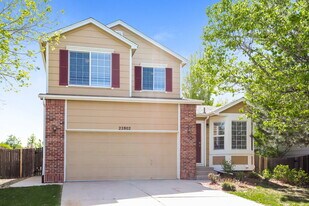 22802 E Dorado Dr in Aurora, CO - Building Photo