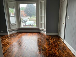 19 Center St in Winchester, CT - Building Photo - Building Photo