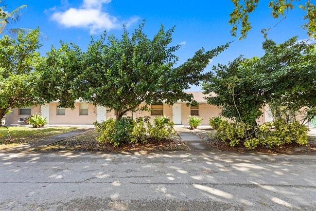 property at 804 NW 2nd Ave