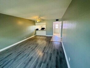 761 Hummingbird Way in North Palm Beach, FL - Building Photo - Building Photo
