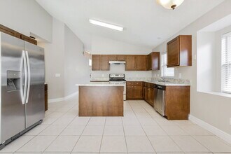 2724 Burwood Ave in Orlando, FL - Building Photo - Building Photo