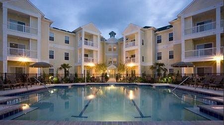 Royal Palms Senior
