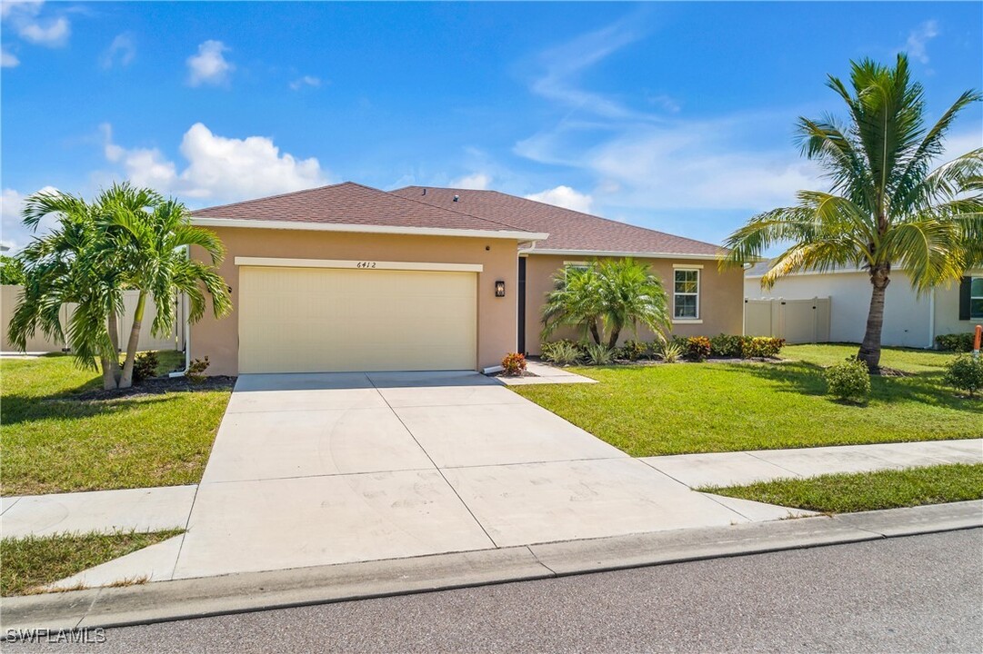 6412 Estero Bay Dr in Ft. Myers, FL - Building Photo