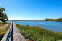 134 Middle Pond Rd in Southampton, NY - Building Photo - Building Photo