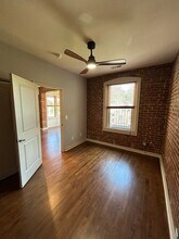 200 E 43rd St in Kansas City, MO - Building Photo - Building Photo