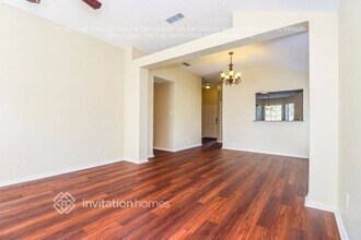 1044 Waterview Dr in Little Elm, TX - Foto de edificio - Building Photo