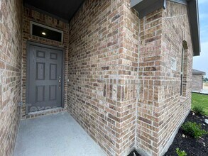 5812 Utopia Dr in Fort Worth, TX - Building Photo - Building Photo