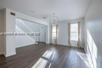 109 SW 147th Ter in Pembroke Pines, FL - Building Photo - Building Photo