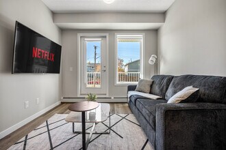 1605-1617 17 St SE in Calgary, AB - Building Photo - Building Photo