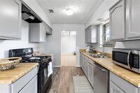 16918 Camberwell Green Ln photo'