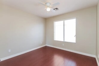1534 W Saint Anne Ave in Phoenix, AZ - Building Photo - Building Photo