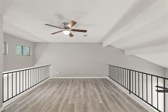 12322 Wild Pine Dr in Houston, TX - Building Photo - Building Photo