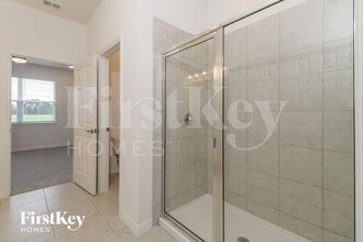 596 Crown Rose Dr in Eagle Lake, FL - Building Photo - Building Photo