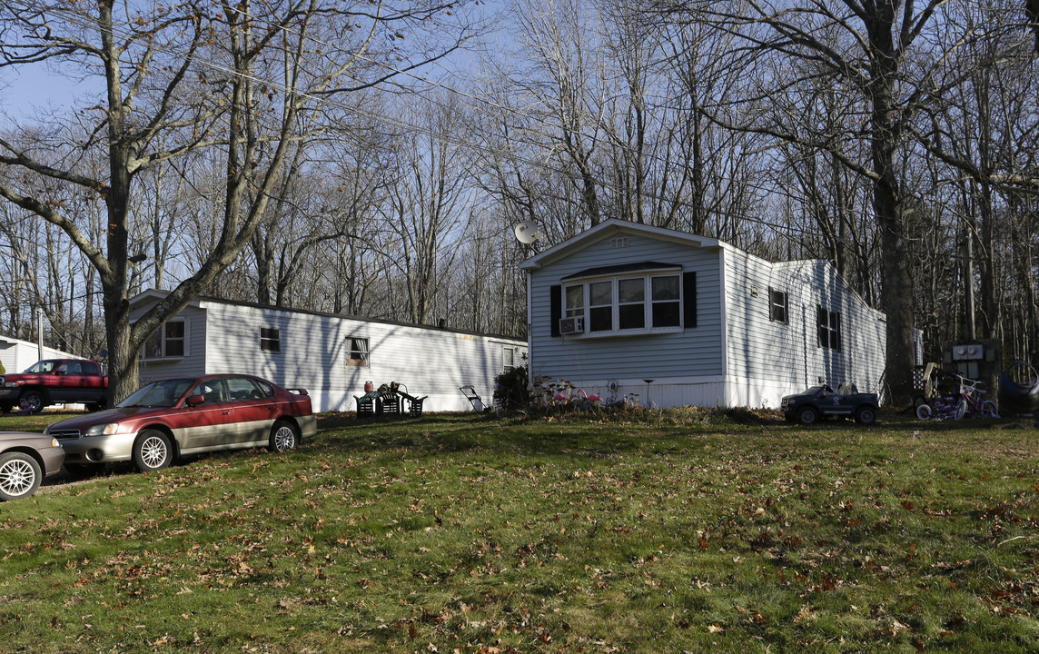 76 Sunset Cove Rd in South Harpswell, ME - Building Photo