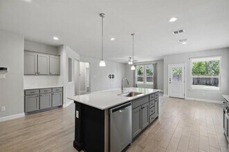 5605 Round Hl Rd in Denton, TX - Building Photo - Building Photo
