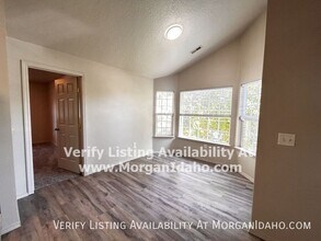217 N Avenger Ln in Boise, ID - Building Photo - Building Photo