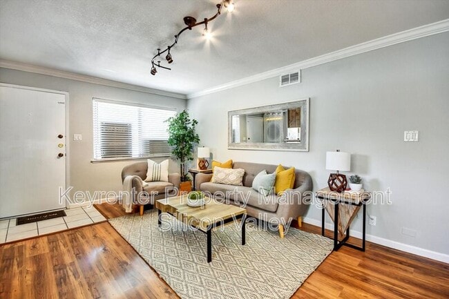 329 Blossom Hill Rd in San Jose, CA - Building Photo - Building Photo