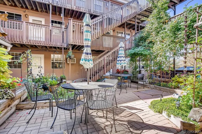 property at 5873 S Prince St