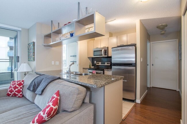 1082-1082 Seymour St in Vancouver, BC - Building Photo - Building Photo