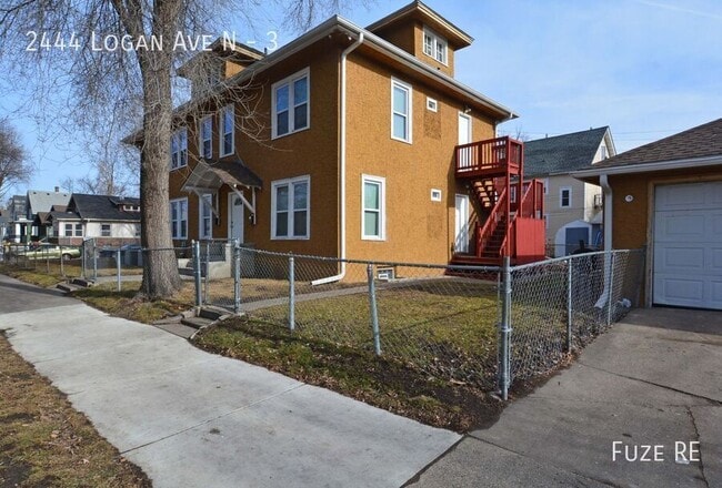 2444 N Logan Ave in Minneapolis, MN - Building Photo - Building Photo