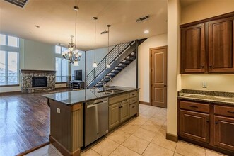 555 Via Amalfi in Irving, TX - Building Photo - Building Photo