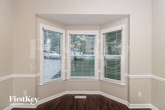 3612 River Lake Ct in Greensboro, NC - Building Photo - Building Photo