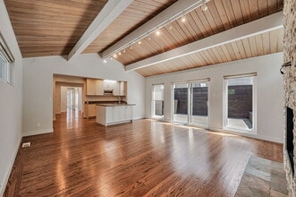 72 Robinson Dr in Daly City, CA - Building Photo - Building Photo