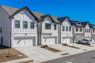 96 Auburn Gate Ln in Auburn, GA - Building Photo - Building Photo
