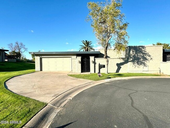 6108 E Vernon Ave in Scottsdale, AZ - Foto de edificio - Building Photo