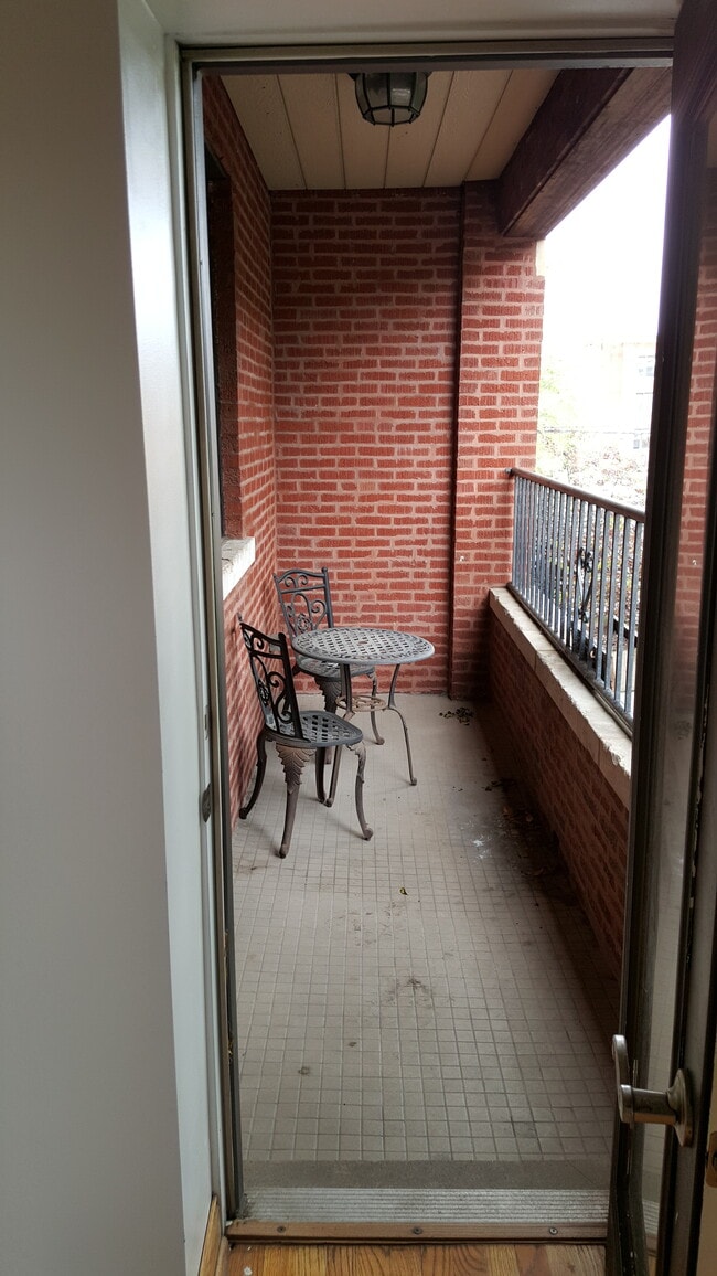 property at 1019 N Campbell Ave