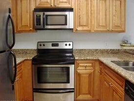 1455 Lake Crystal Dr in West Palm Beach, FL - Building Photo